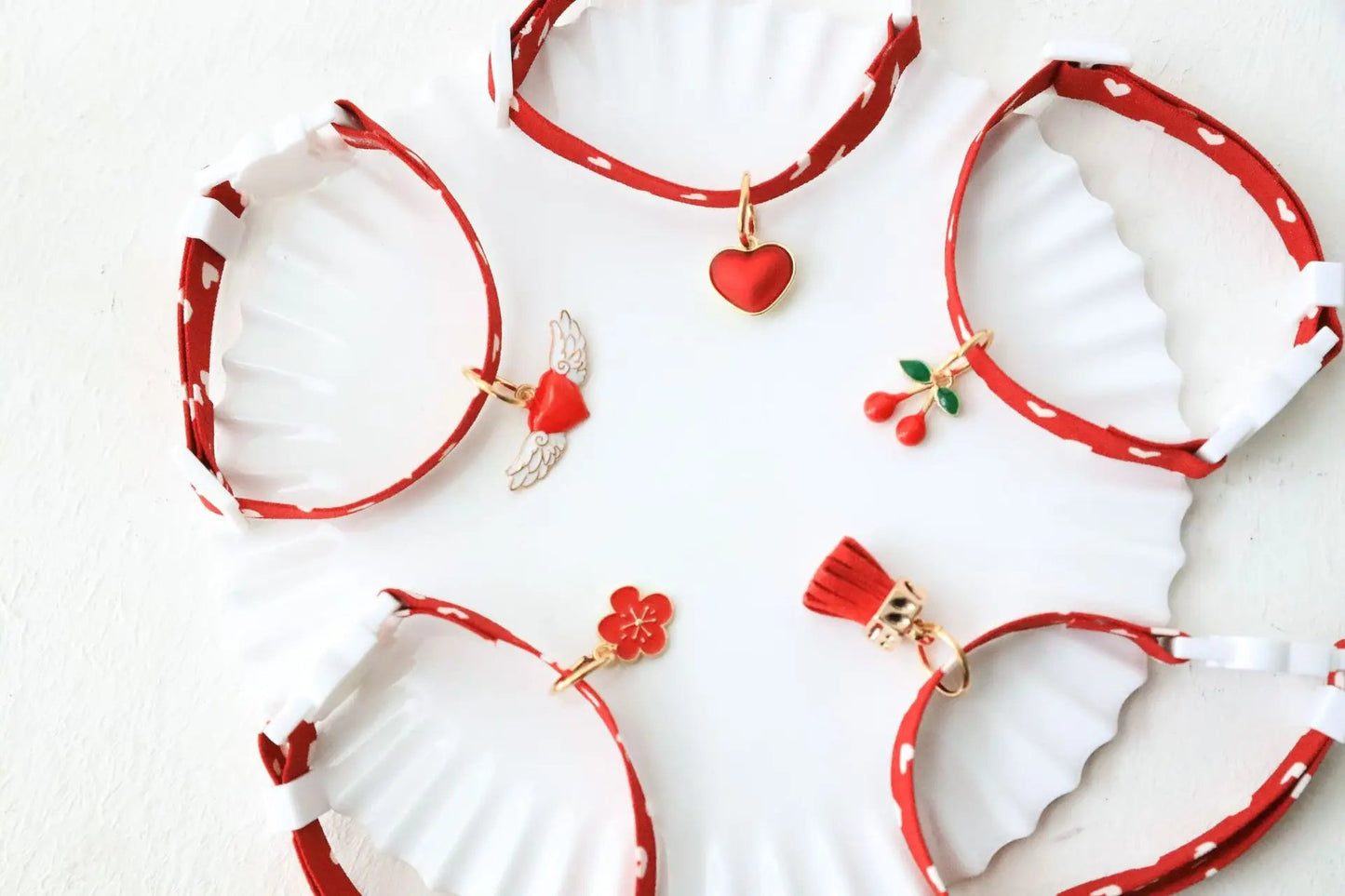 Heart Design Pet Collar with Bell - 